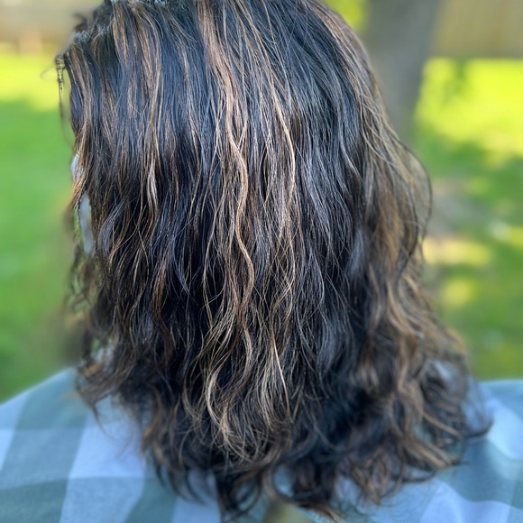 Magic Touch 100% Human Hair Wig - Picture 4 of 12